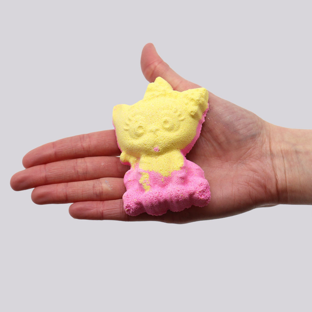 Cat Bath Bomb - Banana | 80g | Velora