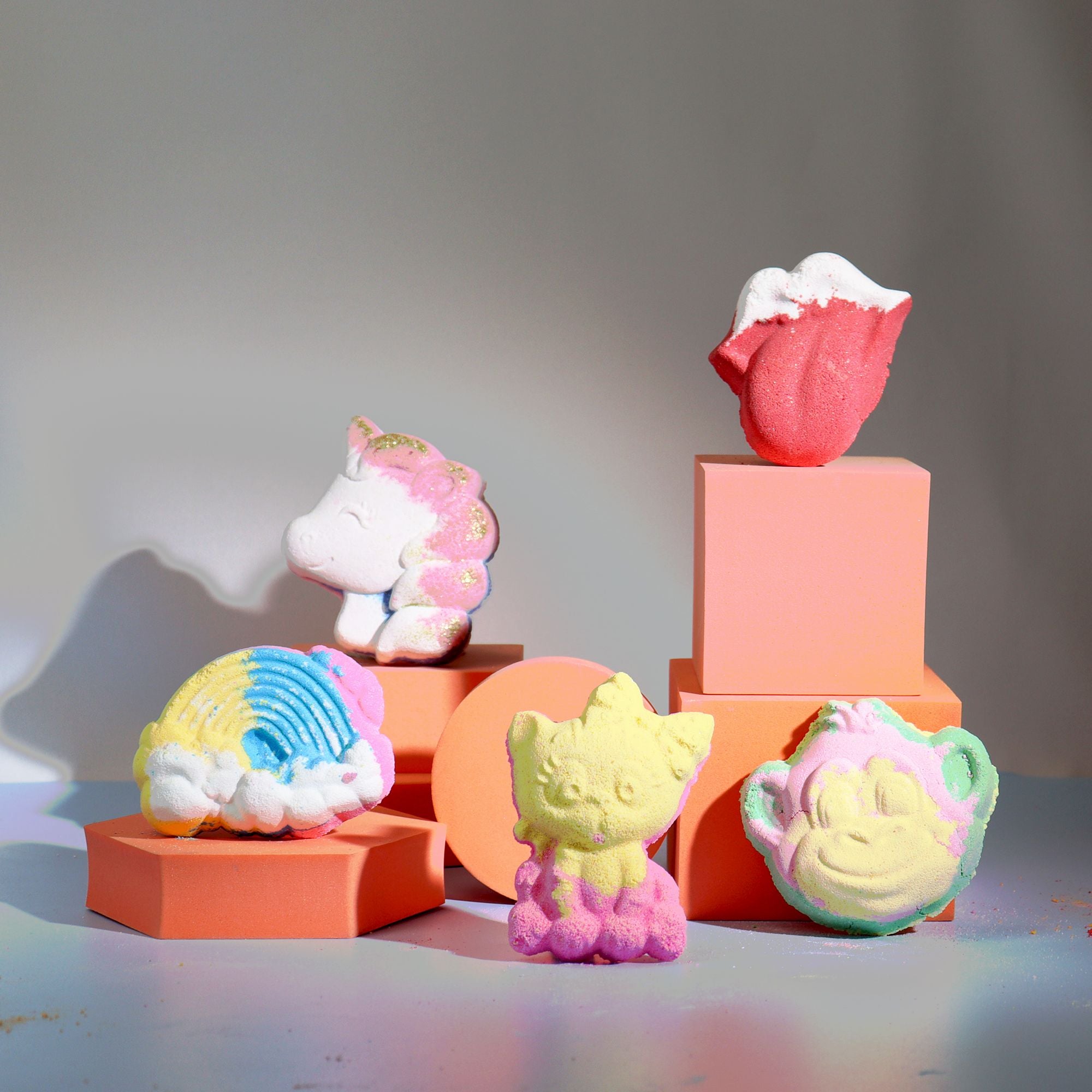 Cat Bath Bomb - Banana | 80g | Velora