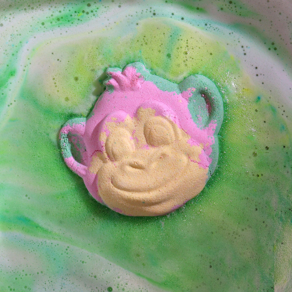 Monkey Bath Bomb - Guava & Strawberry | 90g | Velora