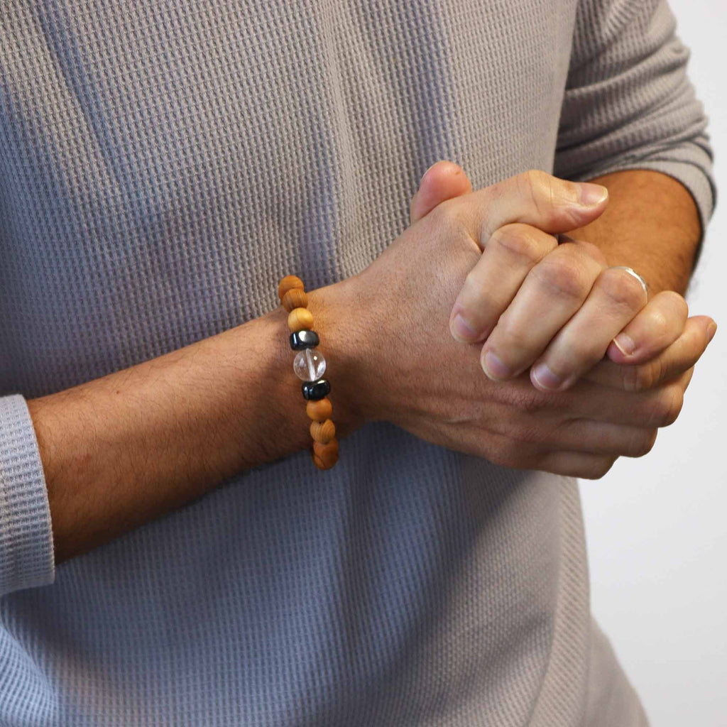 Cedarwood Crown Chakra Bangle - Clear Quartz | Velora