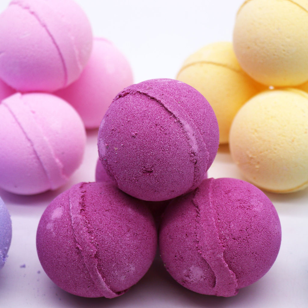 Essential Oil Bath Bomb - Ylang Ylang & Ginger | Velora