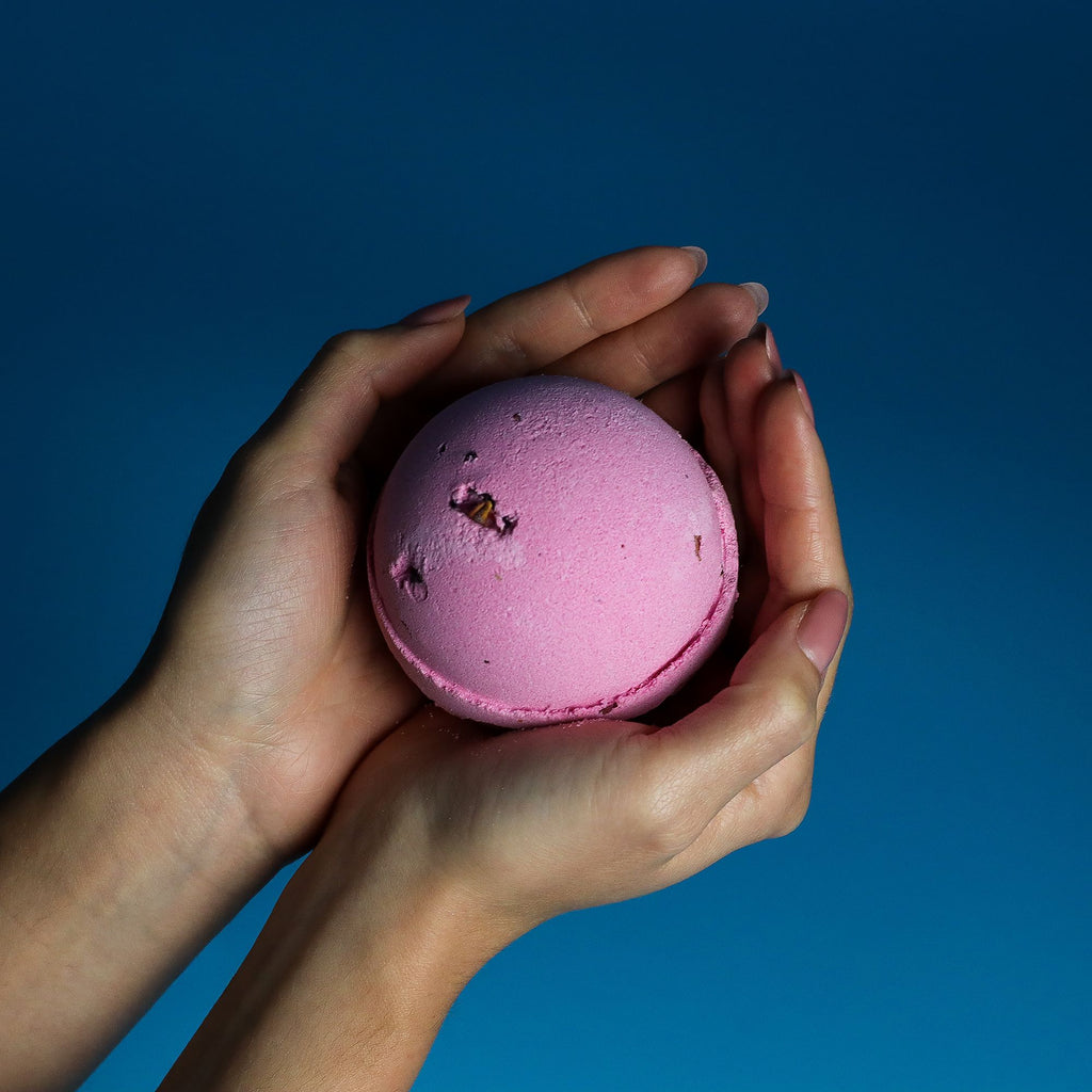 Set of 3 Rose & Petals Bath Bombs | Velora