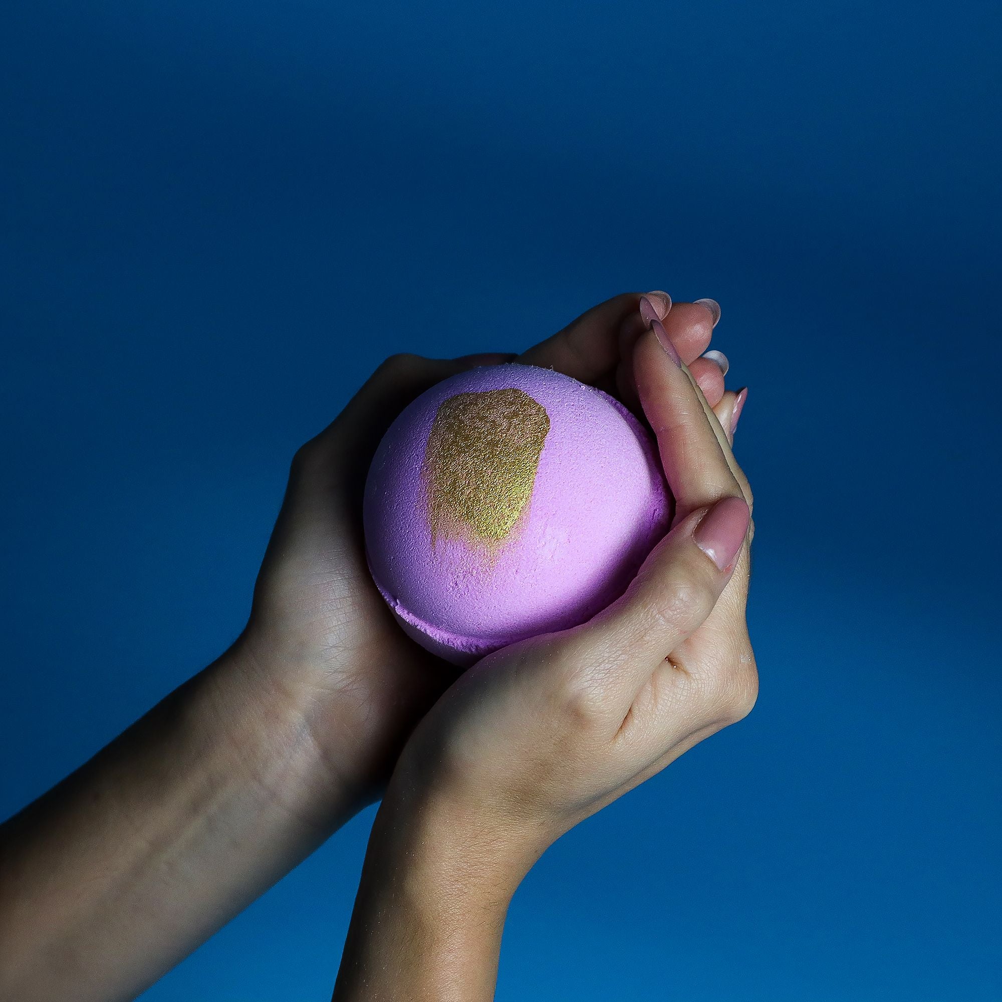 Jumbo Bath Bomb - Pink Charlotte | 235g | Velora